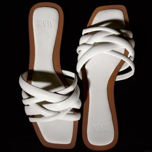 WHITE STRAPPY SLIDER SANDALS, SIZE 9